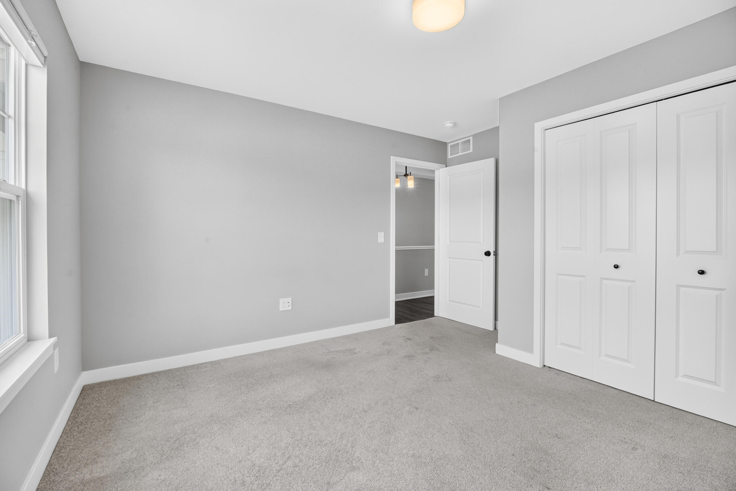 3848 Wetherington Pointe Kalamazoo, MI 49009 - Photo 17 of 36 Main floor guest bedroom or office