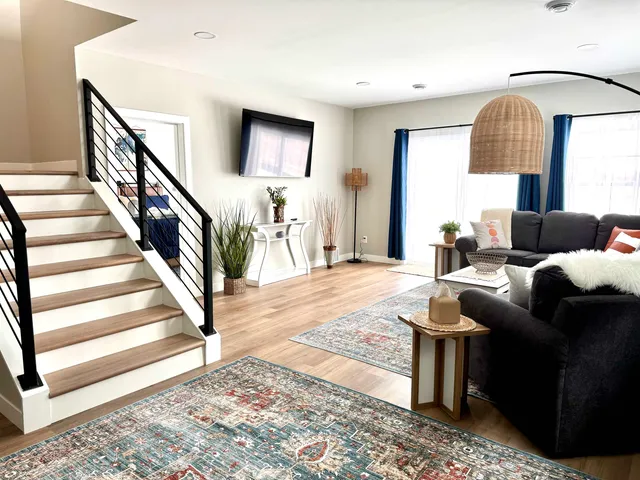 $819,900 | 8610 Maynard Place, Duluth, MN 55808