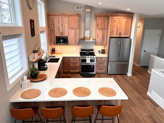 $819,900 | 8610 Maynard Place, Duluth, MN 55808