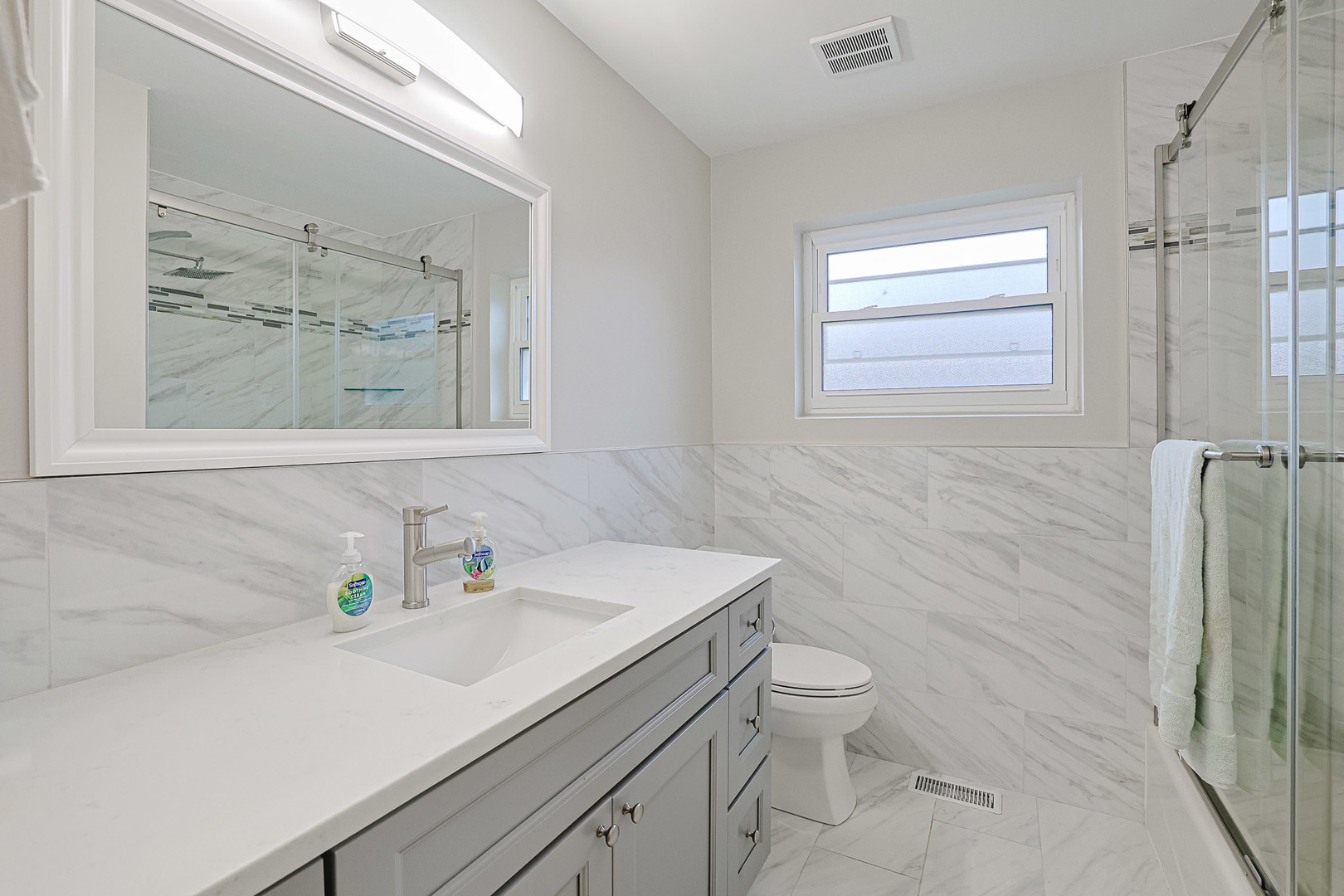 541 North Willow Road Elmhurst, IL 60126 - Photo 6 of 24 Gallery Image 6