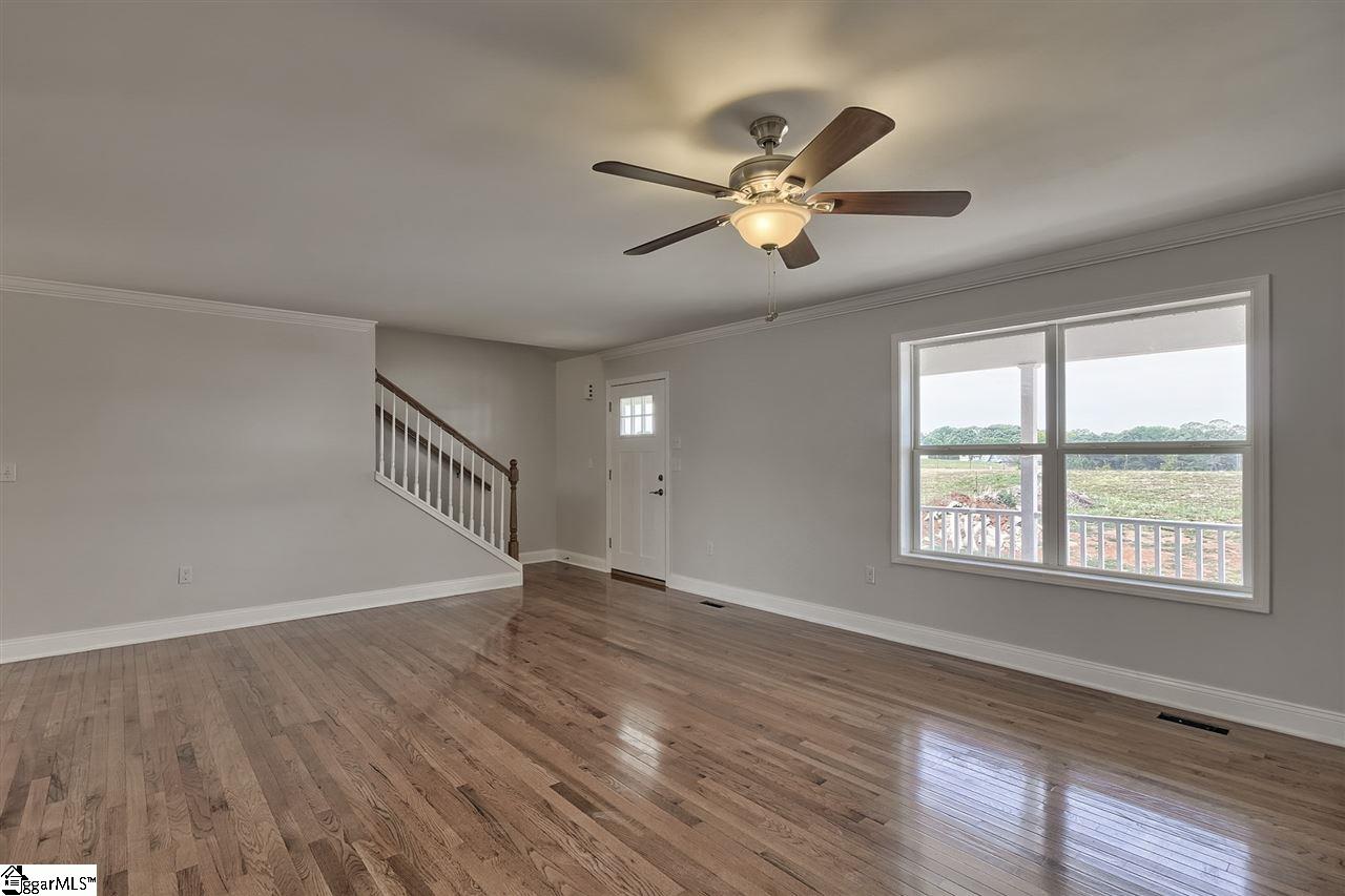 1027 Fennell Road Anderson, SC 29625 - Photo 4 of 35 Gallery Image 4