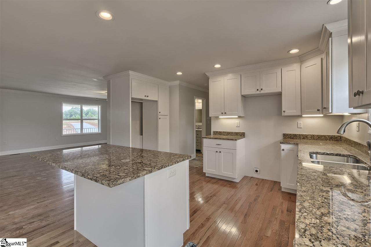 1027 Fennell Road Anderson, SC 29625 - Photo 9 of 35 Gallery Image 9