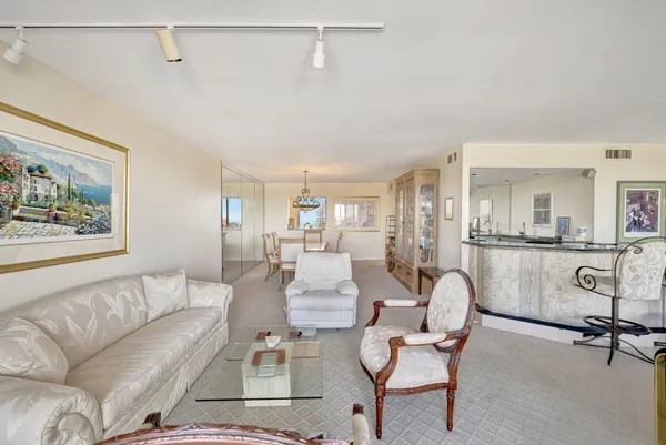 $725,000 | 521 North Riverside Drive, Unit 1207, Pompano Beach, FL 33062
