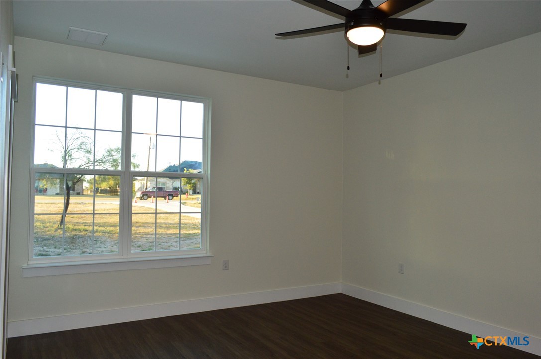 425 County Road 3152 Kempner, TX 76539 - Photo 23 of 48 an empty room with a window