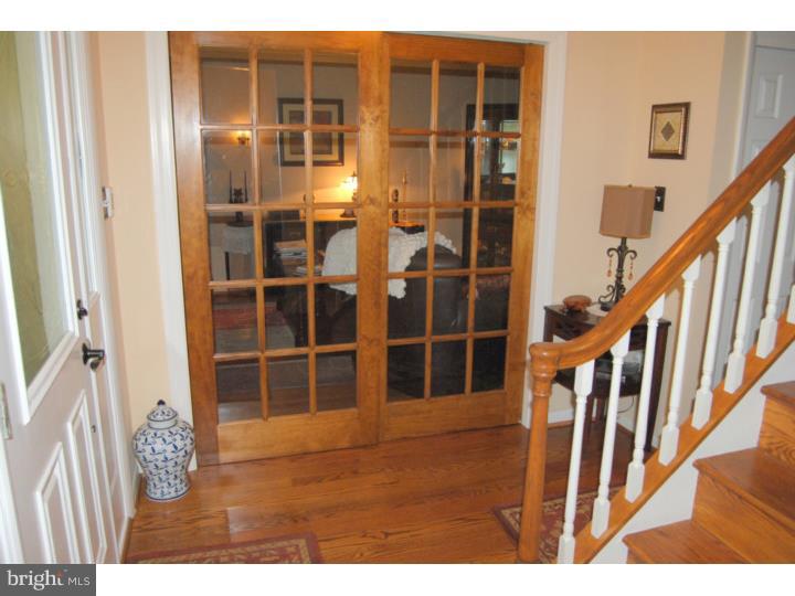 4070 Davisville Road Hatboro, PA 19040 - Photo 12 of 24 Living Room
