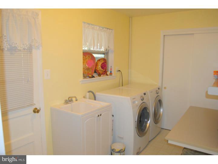 4070 Davisville Road Hatboro, PA 19040 - Photo 13 of 24 Laundry Room