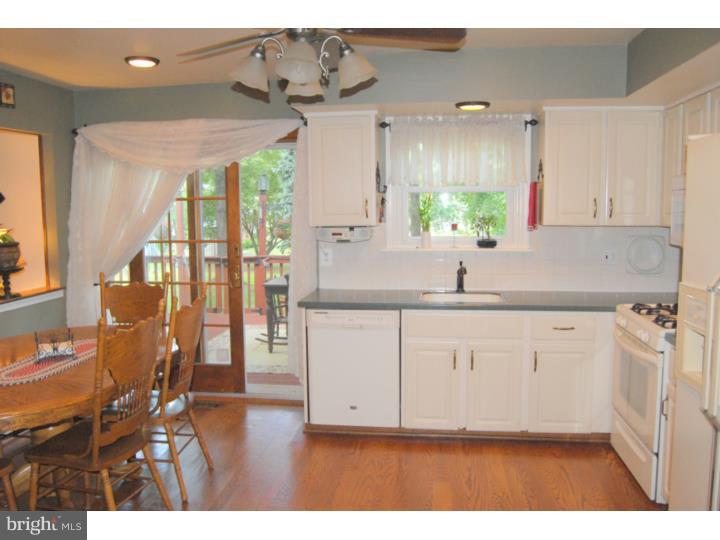 4070 Davisville Road Hatboro, PA 19040 - Photo 4 of 24 Kitchen
