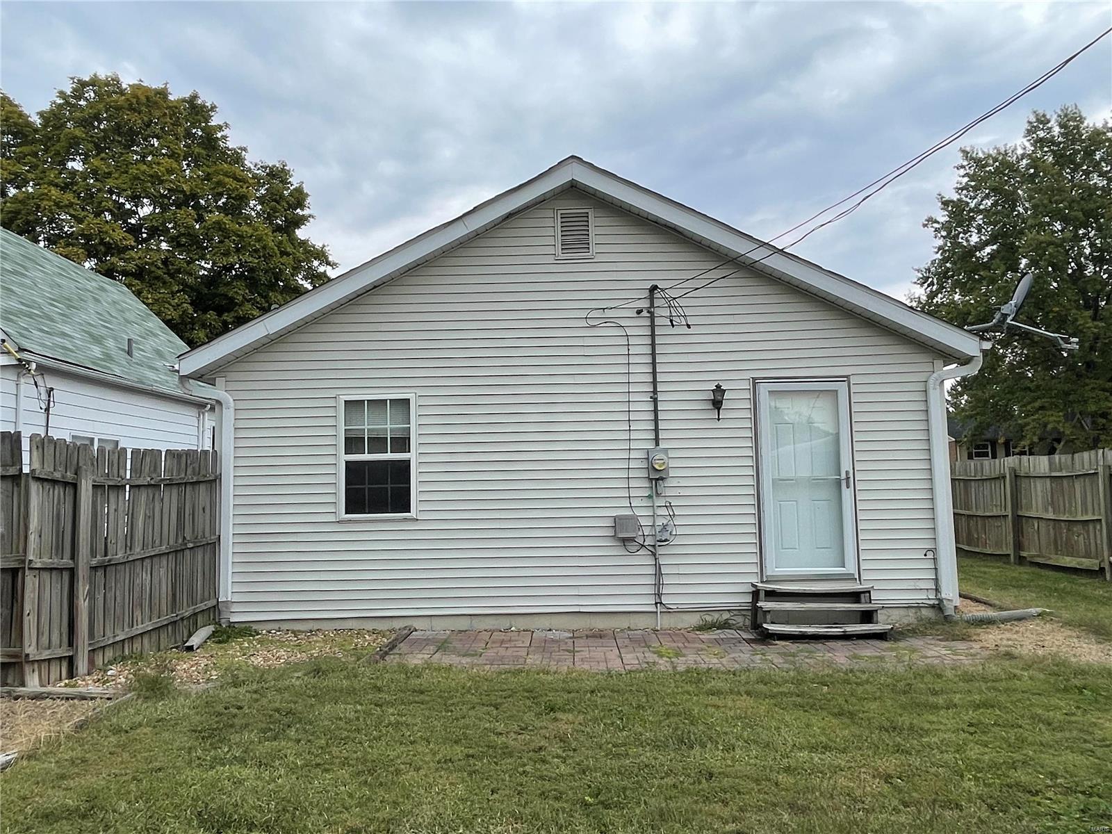1225 Columbia Road Dupo, IL 62239 - Photo 34 of 35 Gallery Image 34