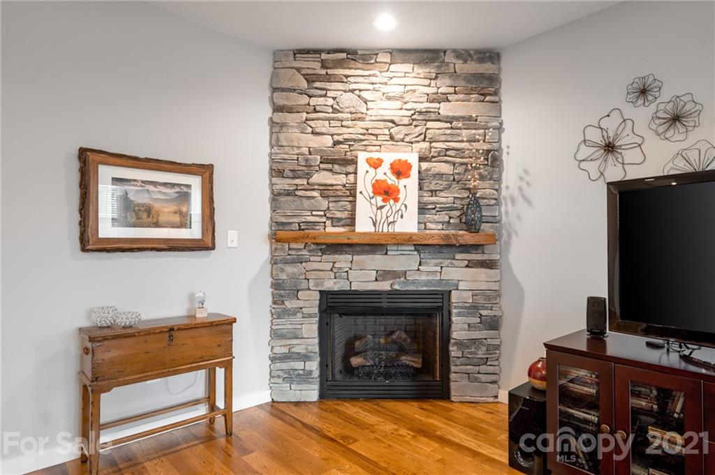 366 Sheppard Branch Road Weaverville, NC 28787 - Photo 8 of 23 Gallery Image 8