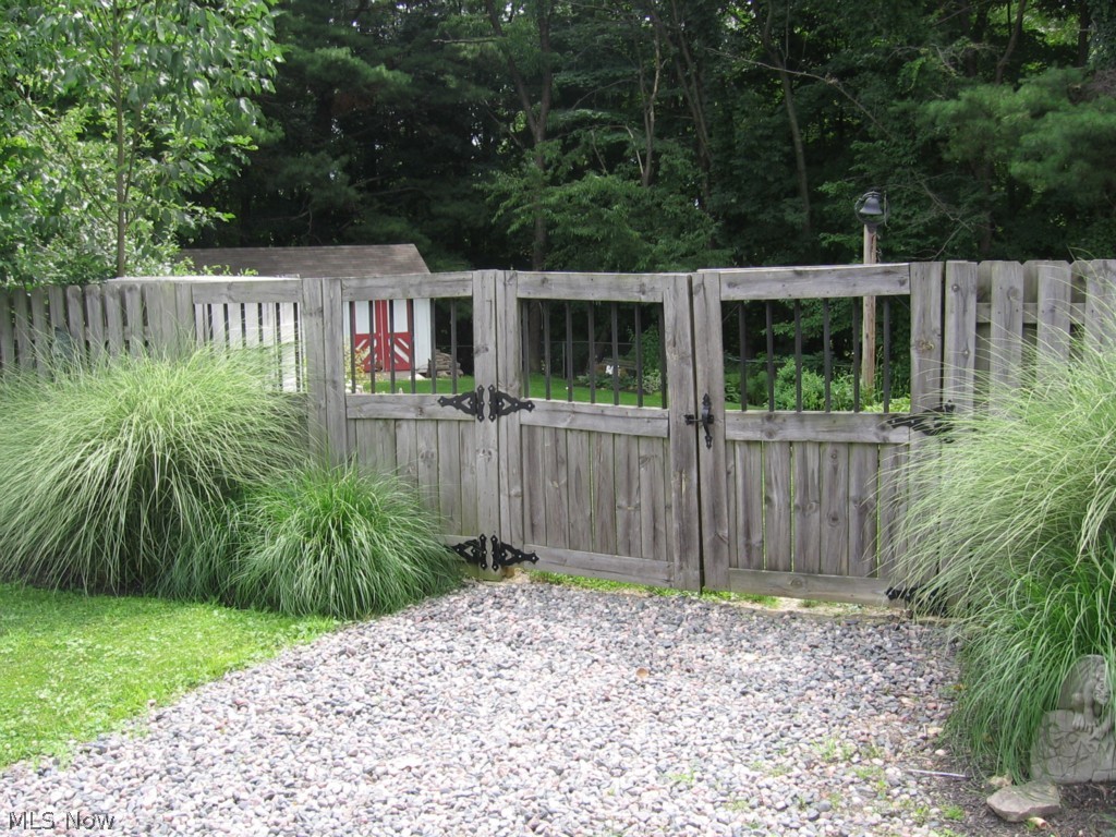 29924 Ridge Road Wickliffe, OH 44092 - Photo 22 of 25 Gallery Image 22