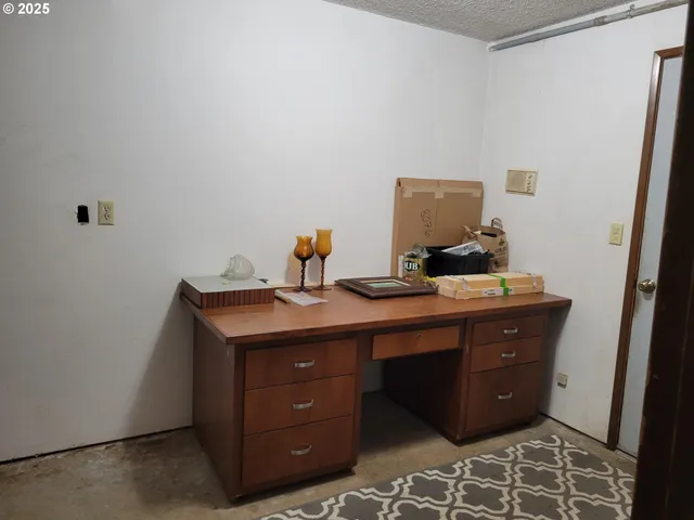 $595,000 | 32922 Coal Creek Road, Scappoose, OR 97056