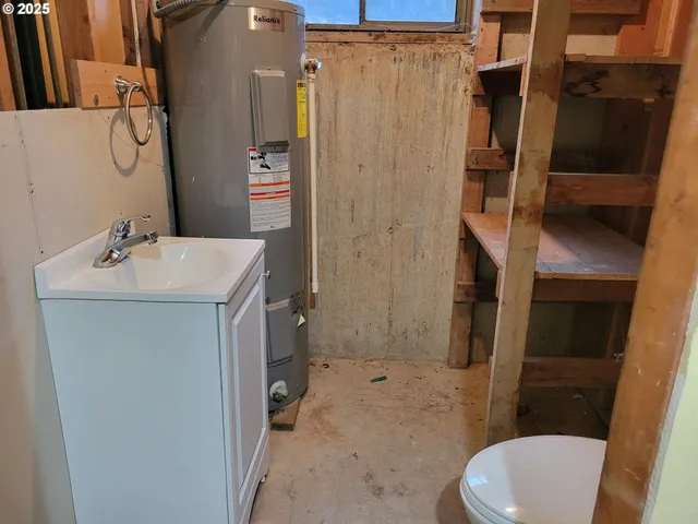 $595,000 | 32922 Coal Creek Road, Scappoose, OR 97056