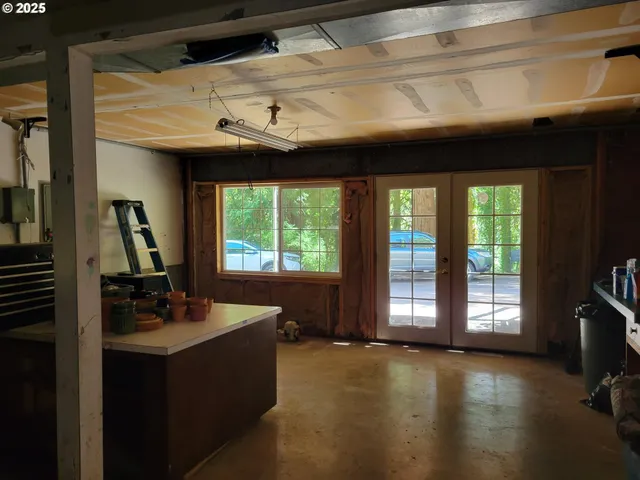 $595,000 | 32922 Coal Creek Road, Scappoose, OR 97056