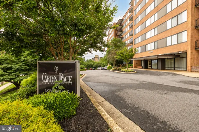 $300,000 | 4390 Lorcom Lane, Unit 503, Arlington, VA 22207