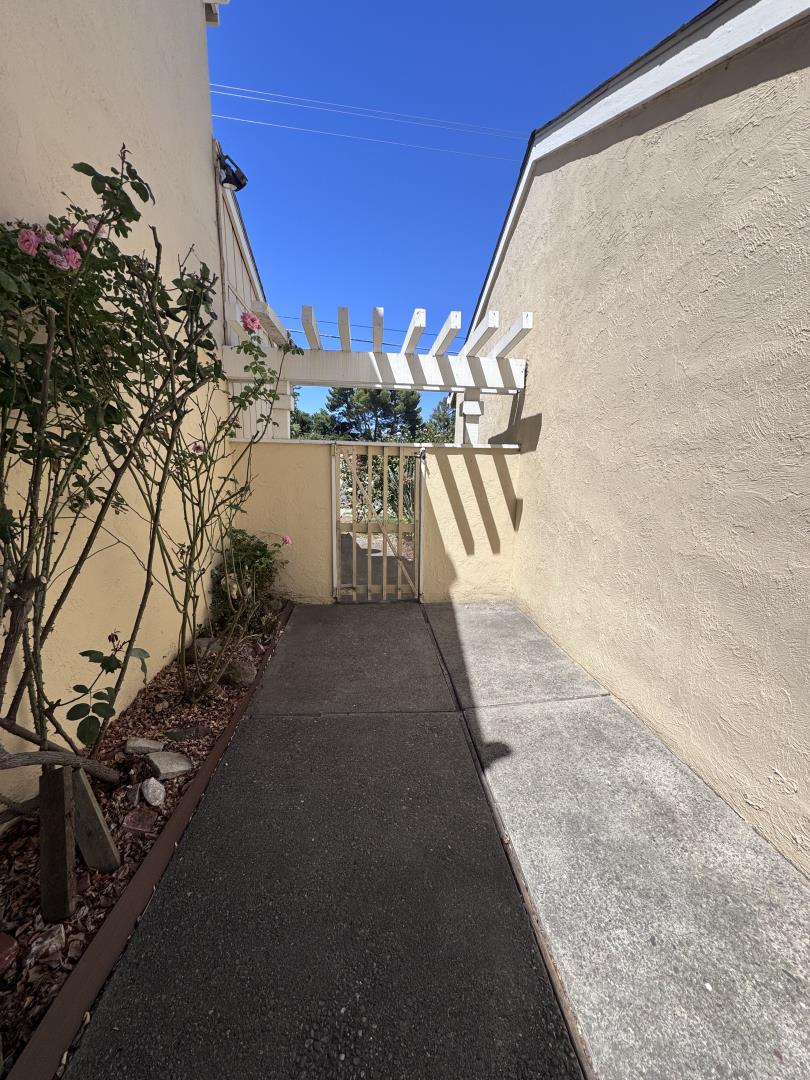 Bollinger Road San Jose, CA 95129 - Photo 30 of 38 Gallery Image 30
