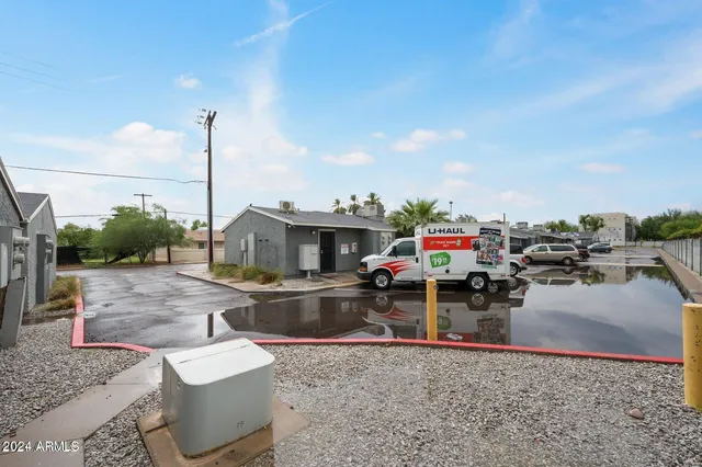 $899 | 2049 West Hayward Avenue, Unit 3, Phoenix, AZ 85021