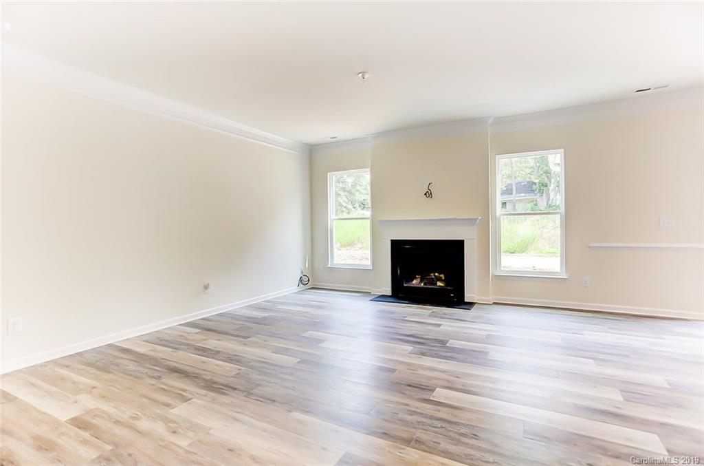5051 Devonshire Road Denver, NC 28037 - Photo 7 of 35 Gallery Image 7