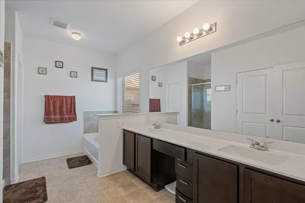 $2,200 | 4715 Painted Bunting Lane, Baytown, TX 77521