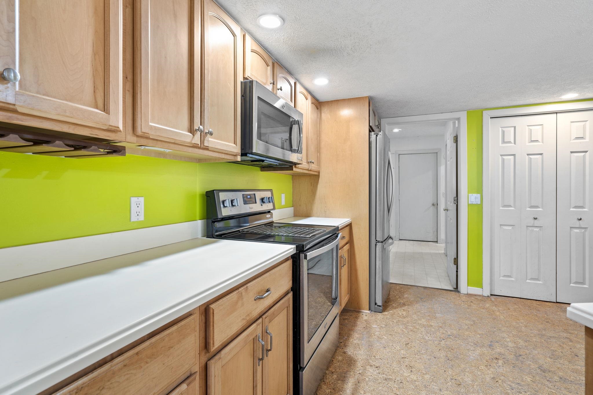 6475 Mission Ridge Traverse City, MI 49686 - Photo 7 of 56