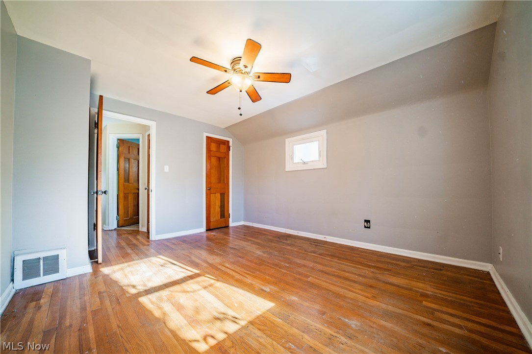 841 Englewood Road Cleveland Heights, OH 44121 - Photo 19 of 34