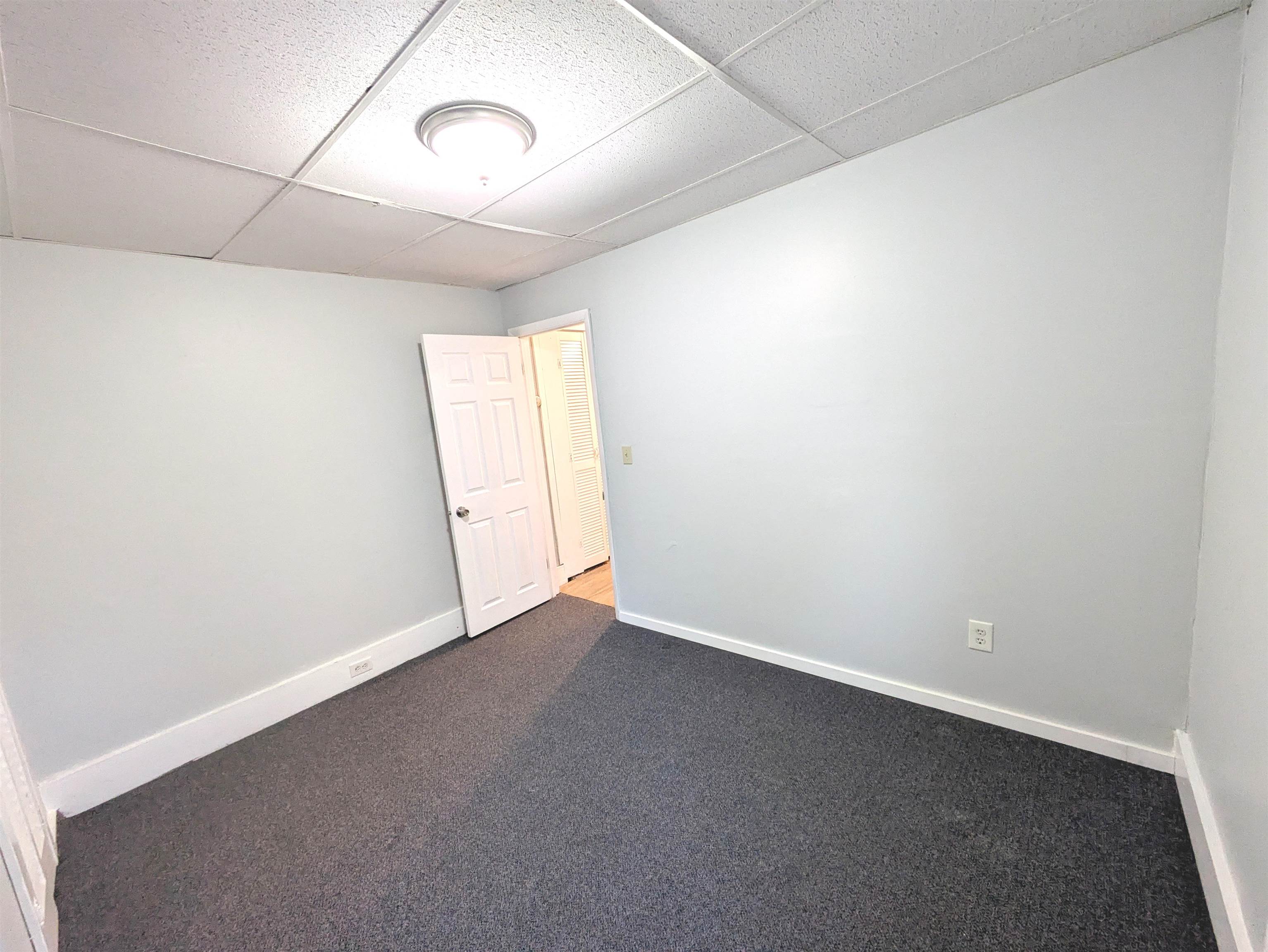 3 South Shore Road, Unit 6 Salem, NH 03079 - Photo 11 of 18