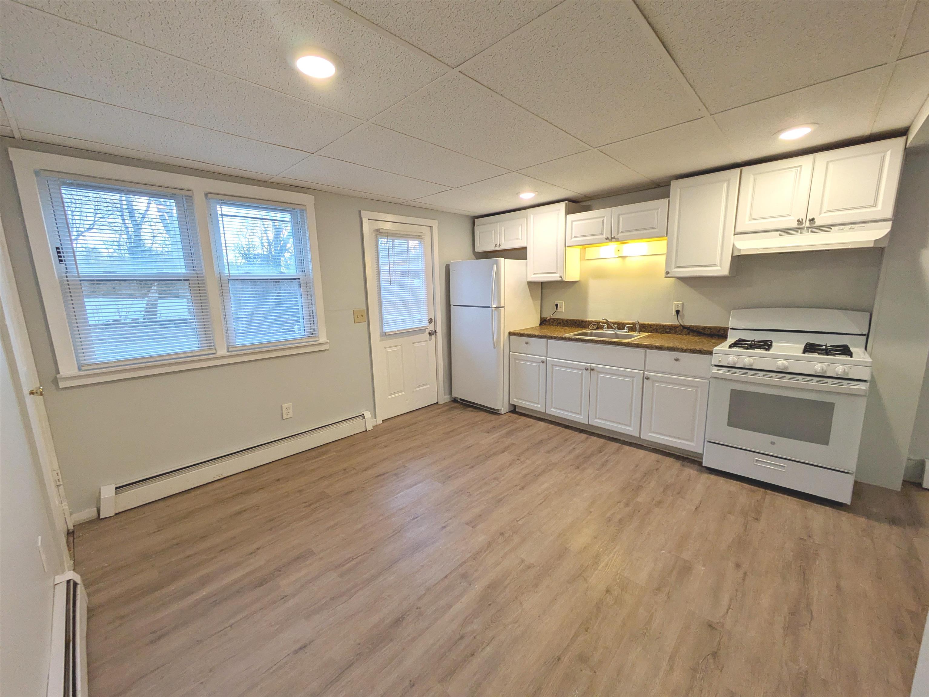 3 South Shore Road, Unit 6 Salem, NH 03079 - Photo 2 of 18
