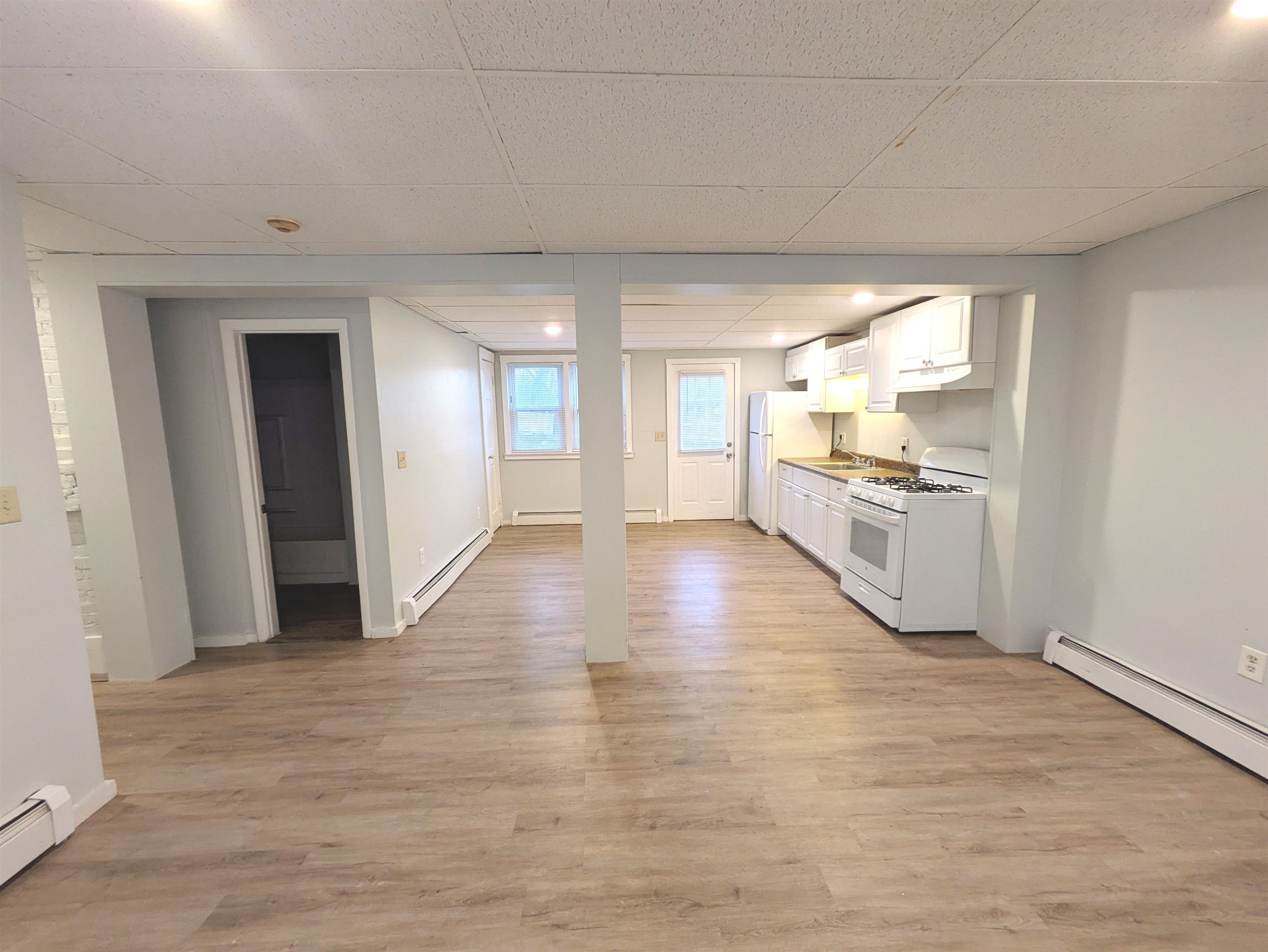 3 South Shore Road, Unit 6 Salem, NH 03079 - Photo 4 of 18