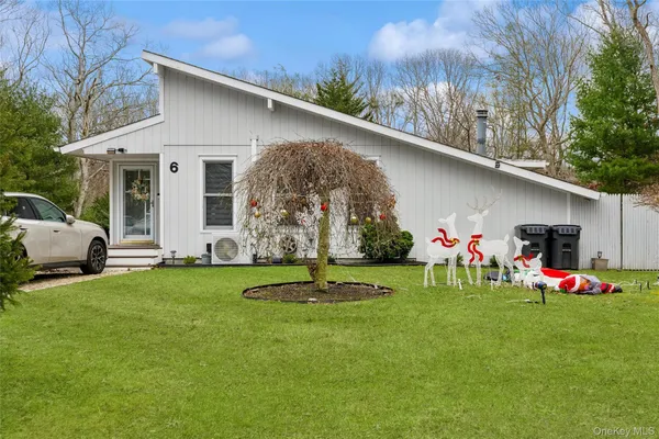 $1,349,000 | 6 Montauk Boulevard, East Hampton, NY 11937