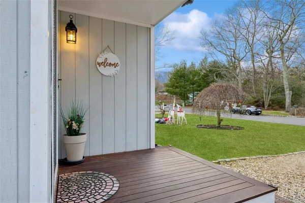 $1,349,000 | 6 Montauk Boulevard, East Hampton, NY 11937