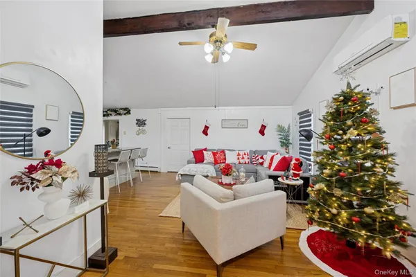 $1,349,000 | 6 Montauk Boulevard, East Hampton, NY 11937