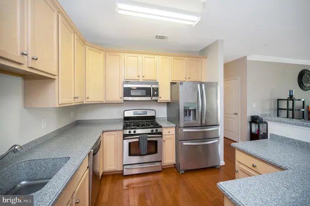 $2,750 | 1641 Ladue Court, Unit 203, Woodbridge, VA 22191