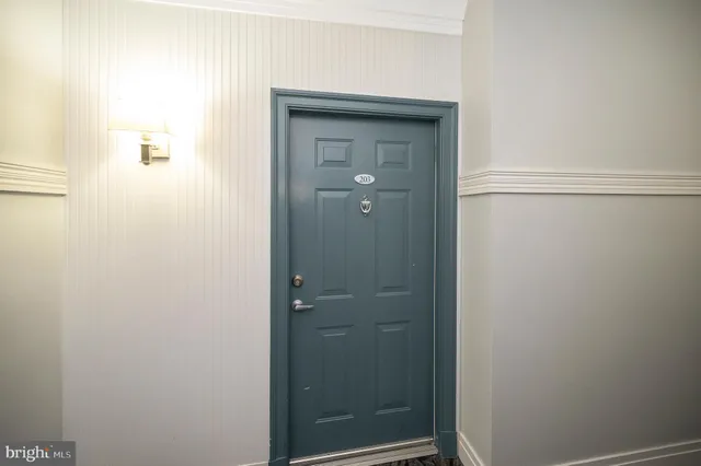 $2,750 | 1641 Ladue Court, Unit 203, Woodbridge, VA 22191