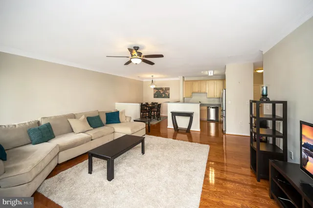 $2,750 | 1641 Ladue Court, Unit 203, Woodbridge, VA 22191