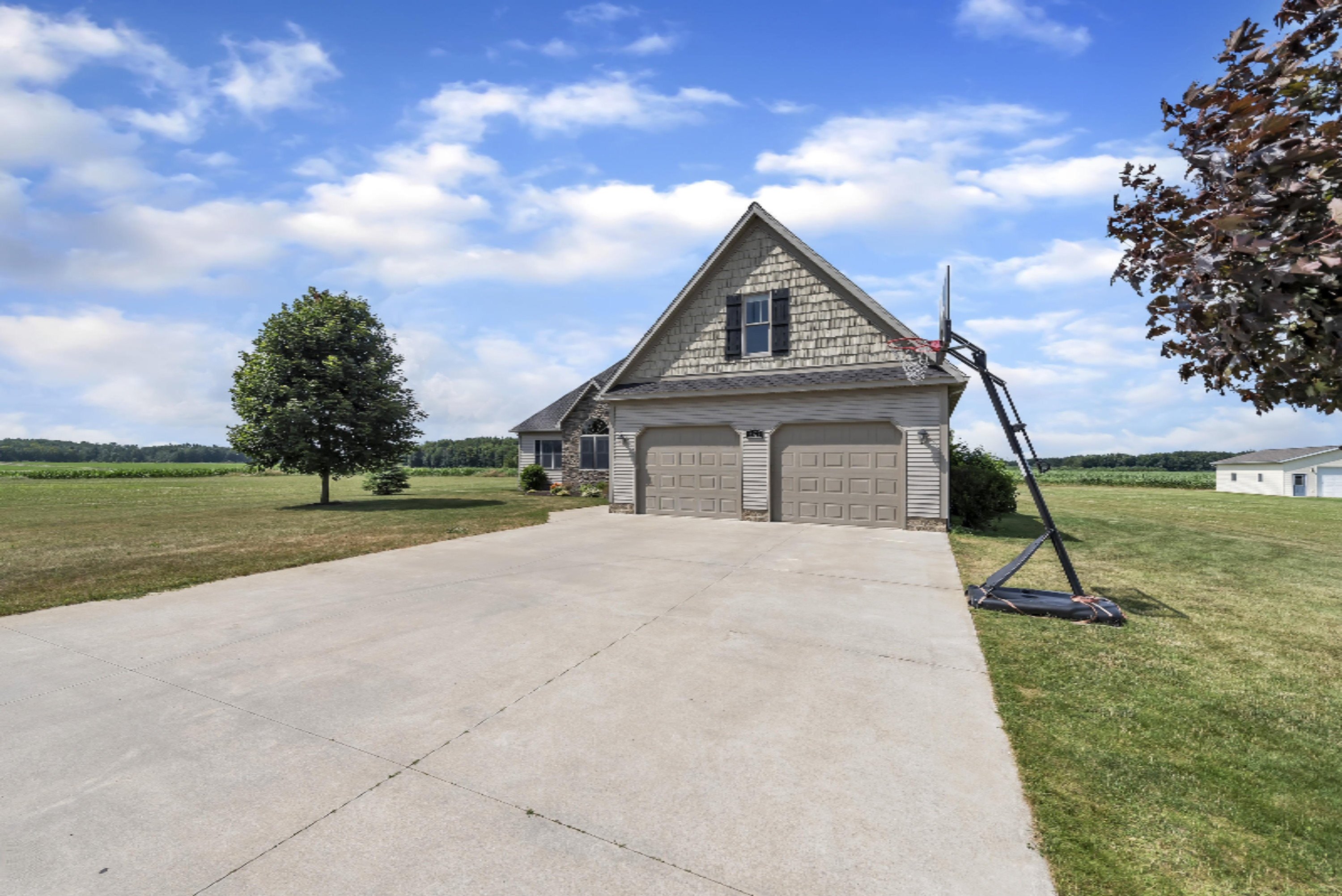 6575 Spinnaker Road Crystal, MI 48818 - Photo 3 of 57 6575-spinnaker-road-Crystal-mi-windowsti