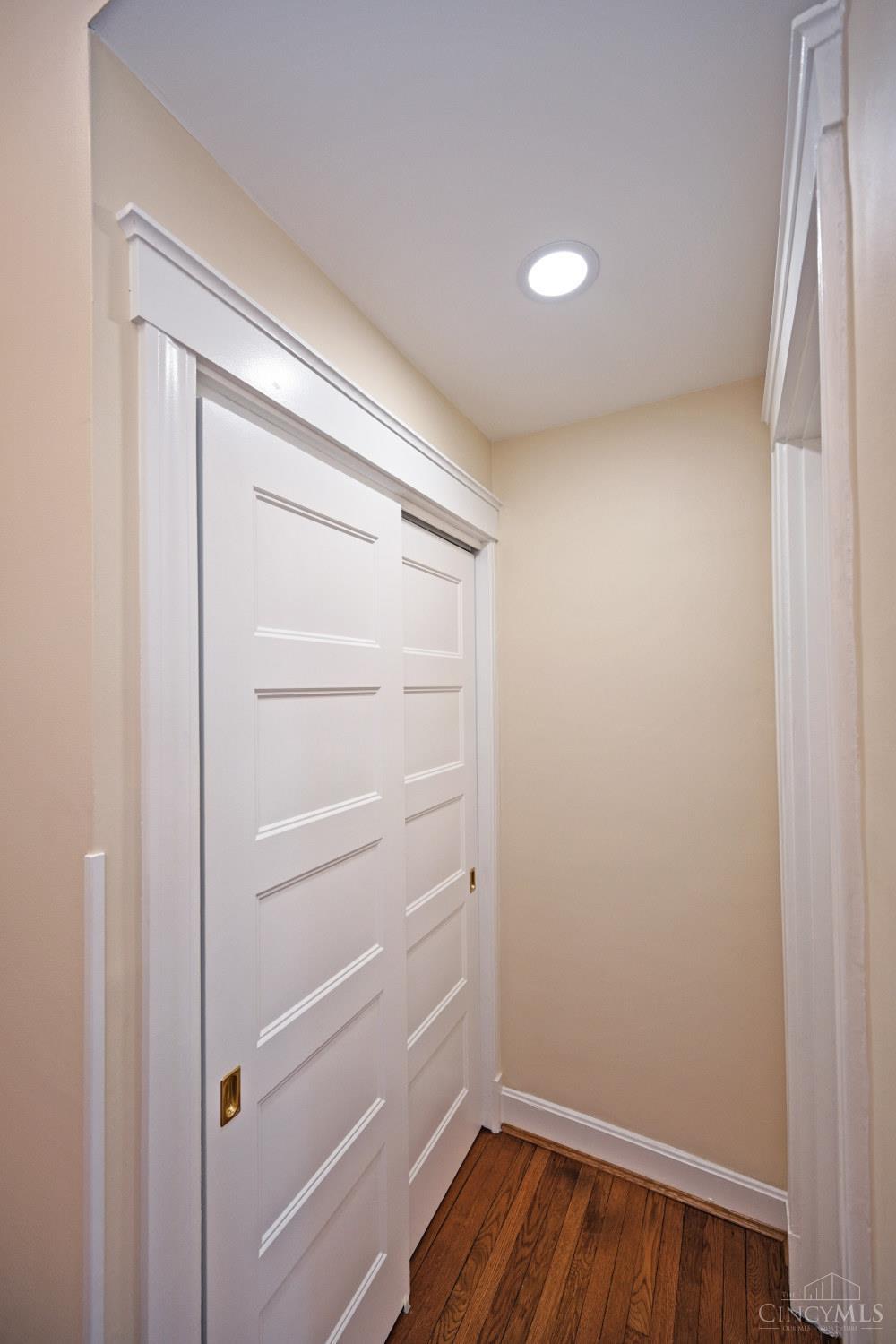 2138 Madison Road, Unit I Cincinnati, OH 45208 - Photo 29 of 41