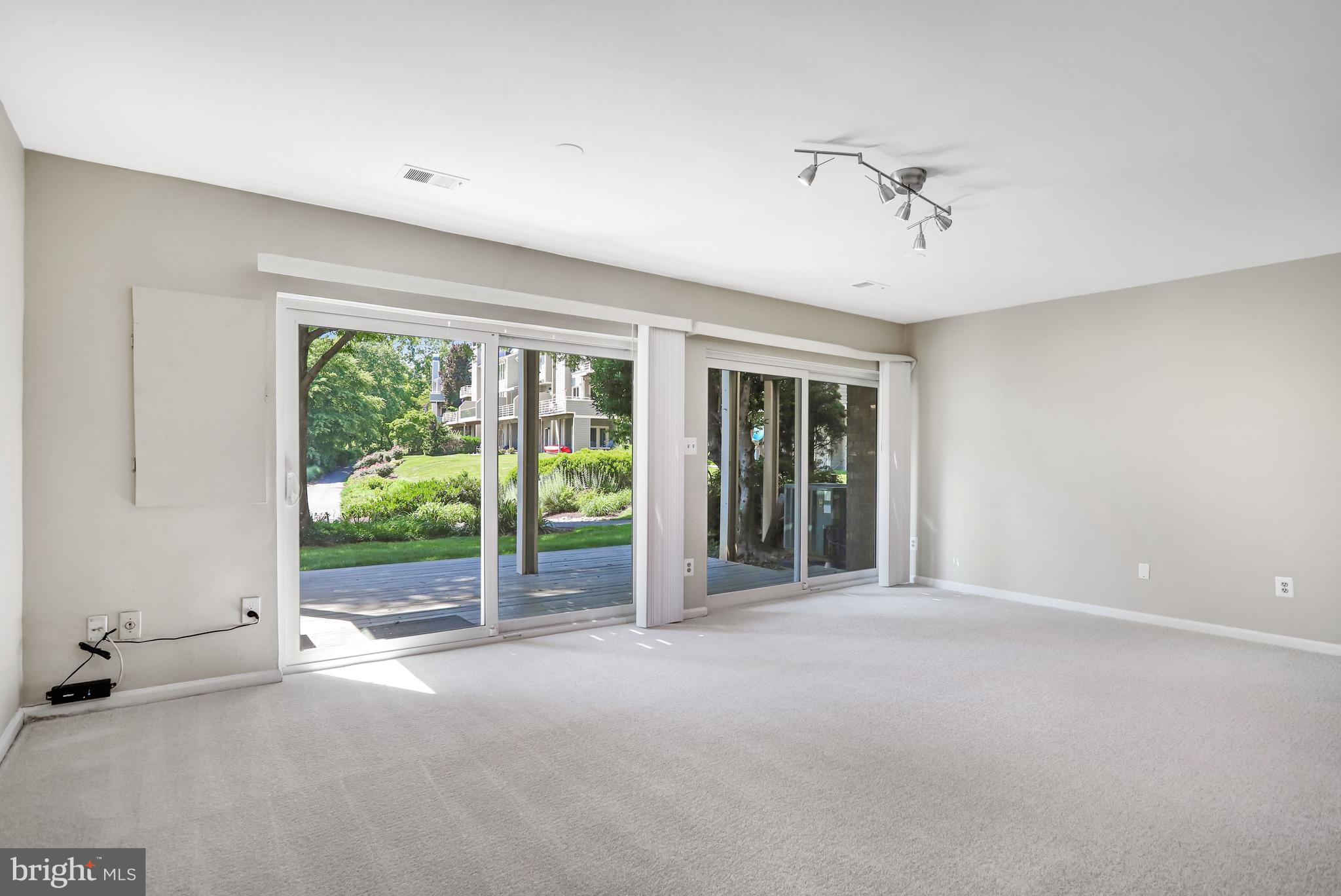 1953 Lakeport Way Reston, VA 20191 - Photo 42 of 59 Gallery Image 42