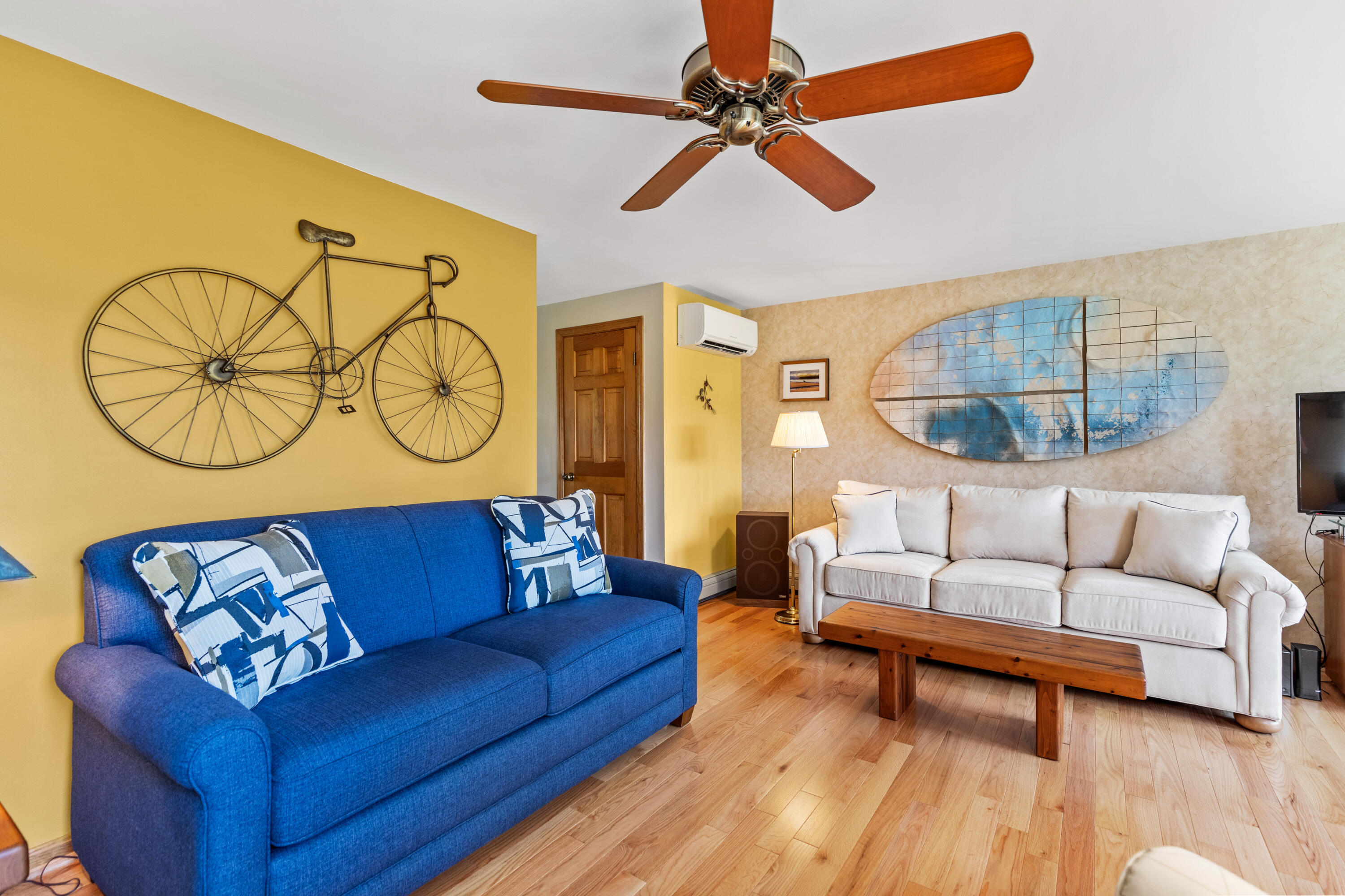 33 Summit Circle Westbrook, ME 04092 - Photo 13 of 36 Living room