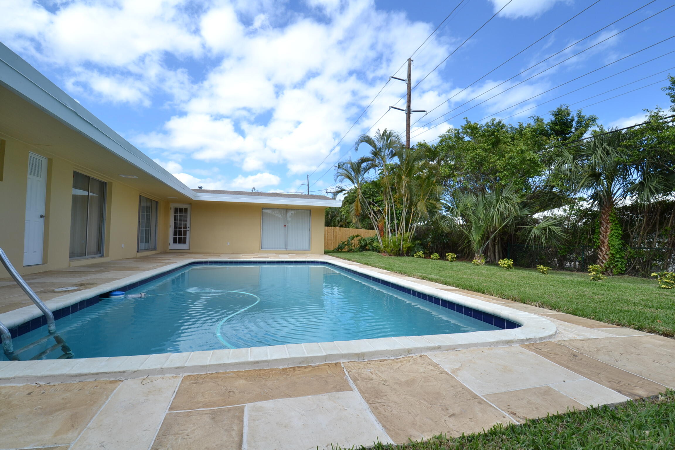 1098 Southwest 9th Avenue Boca Raton, FL 33486 - Photo 14 of 15 Pool 2
