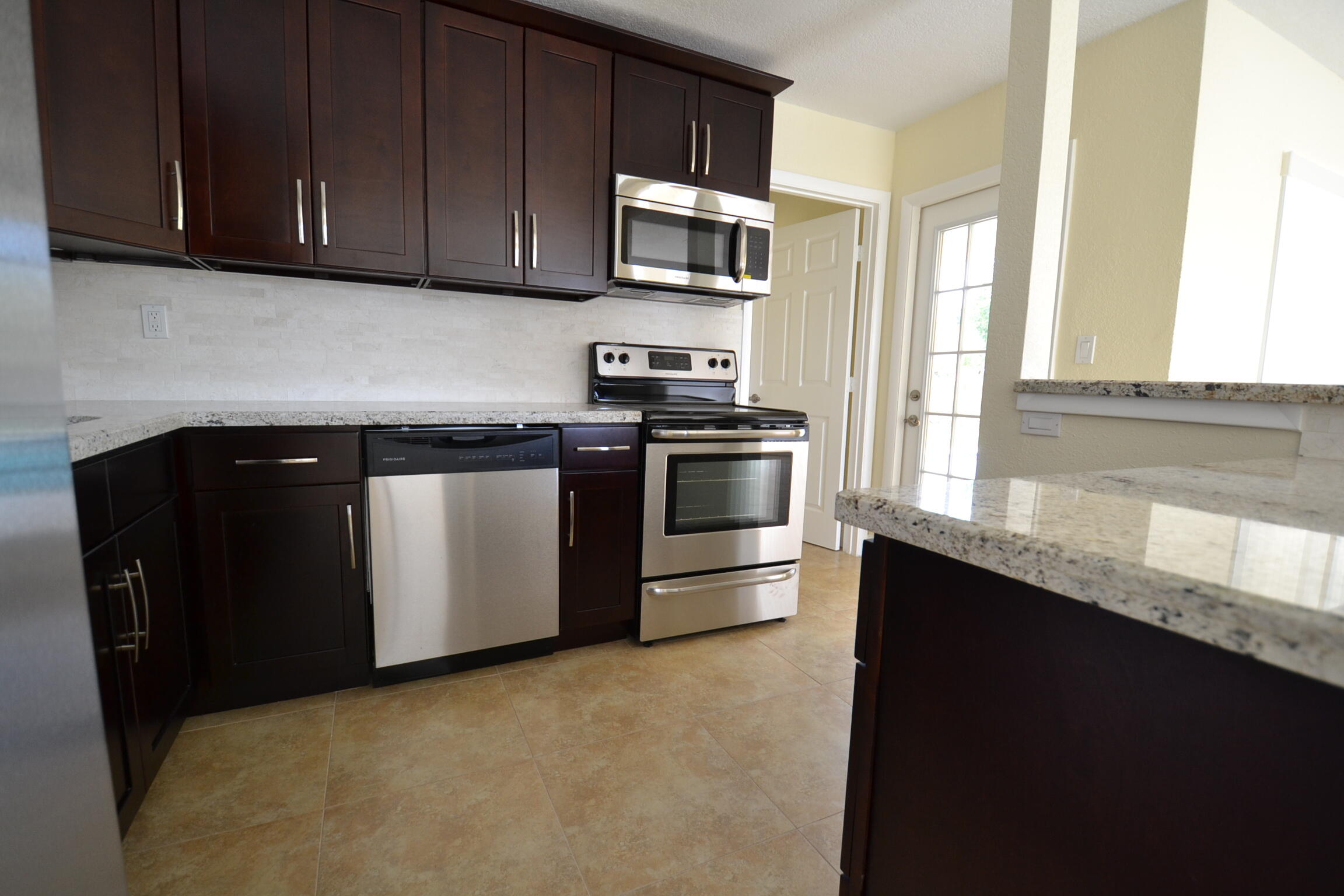 1098 Southwest 9th Avenue Boca Raton, FL 33486 - Photo 4 of 15 Kitchen 2