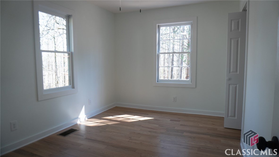 136 Mitchell Farm Road Colbert, GA 30628 - Photo 12 of 38 Front Bedroom