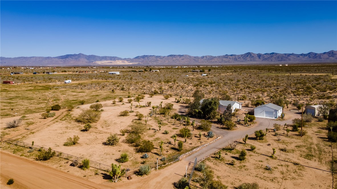4342 Cordes Road Golden Valley, AZ 86413 - Photo 11 of 39 a view of lake and mountain