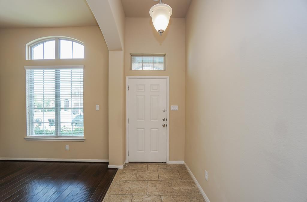 18327 High Summit Lane Cypress, TX 77433 - Photo 3 of 32