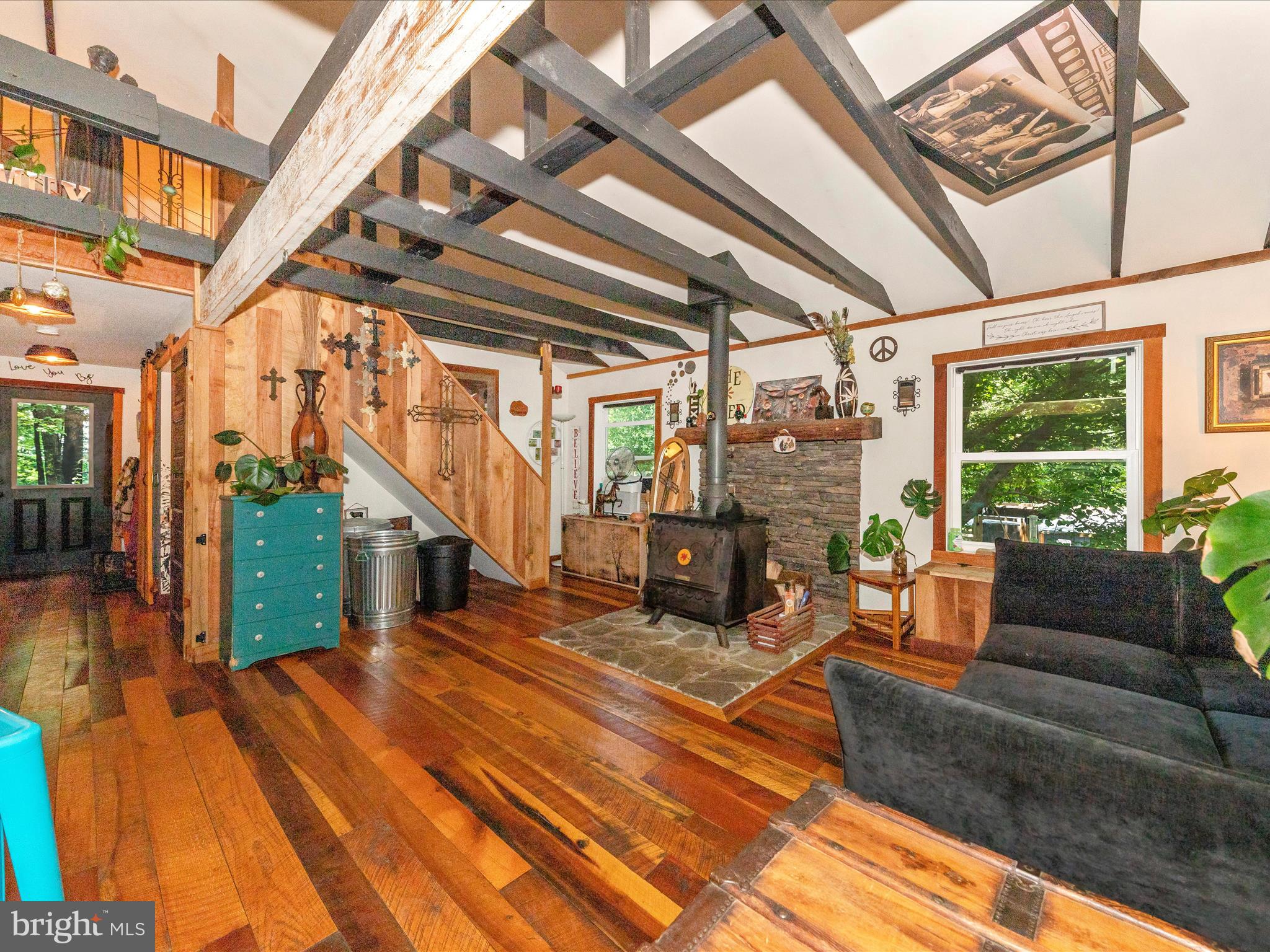 5103 Red Hill Road Keedysville, MD 21756 - Photo 20 of 78 Living Room