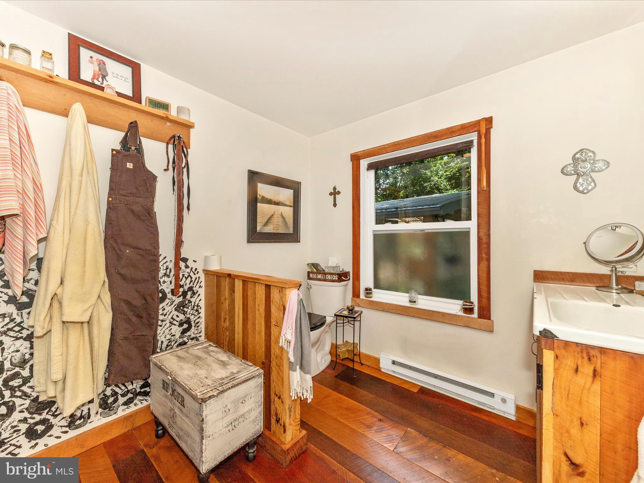 5103 Red Hill Road Keedysville, MD 21756 - Photo 34 of 78 a living room with furniture and a window