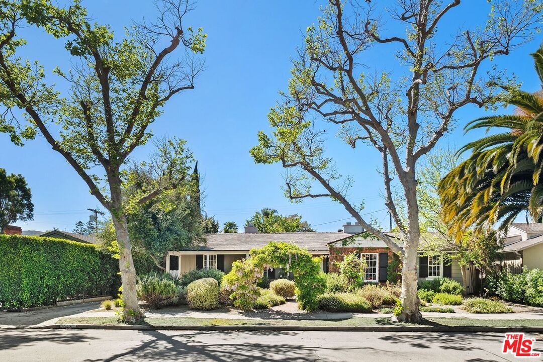 933 South Ridgeley Dr  