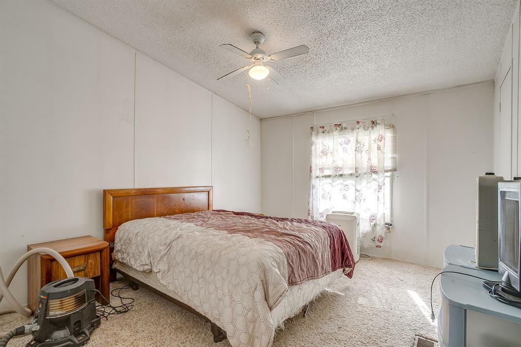 127 Lelon Lane Springtown, TX 76082 - Photo 28 of 31