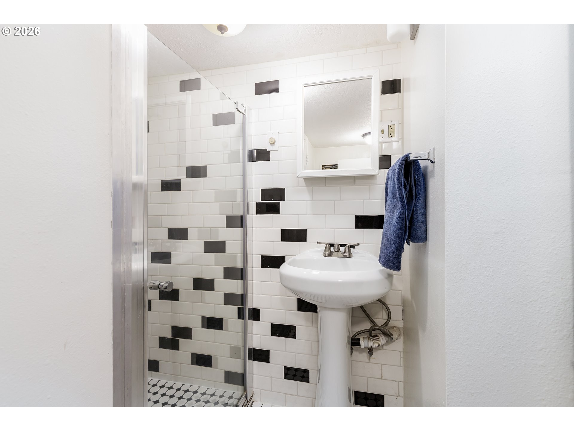 160 West Exeter Street Gladstone, OR 97027 - Photo 19 of 28