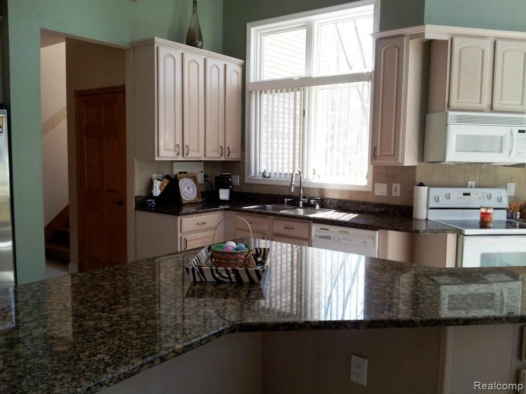 54753 Jewell Road Utica, MI 48315 - Photo 8 of 25 Jewell - Kitchen view 1.jpg