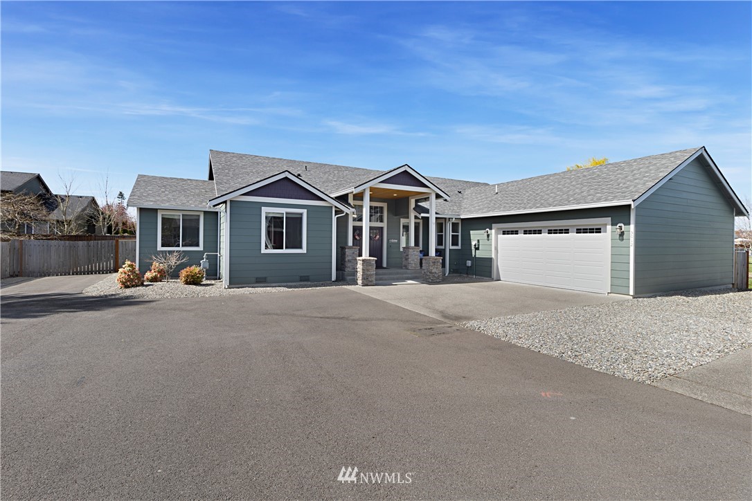 5012 Parker Road East Sumner, WA 98390 - Photo 1 of 35