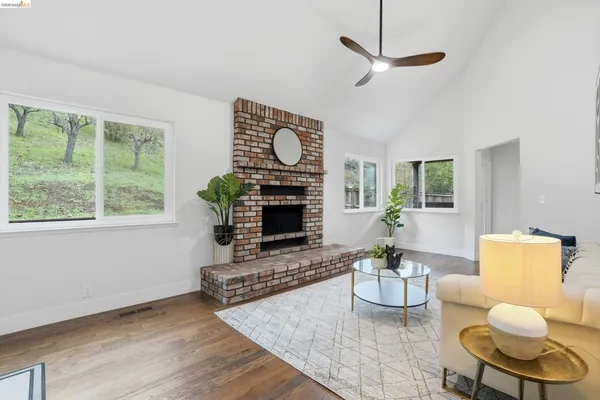 $929,000 | 6201 Hillside Drive, El Sobrante, CA 94803